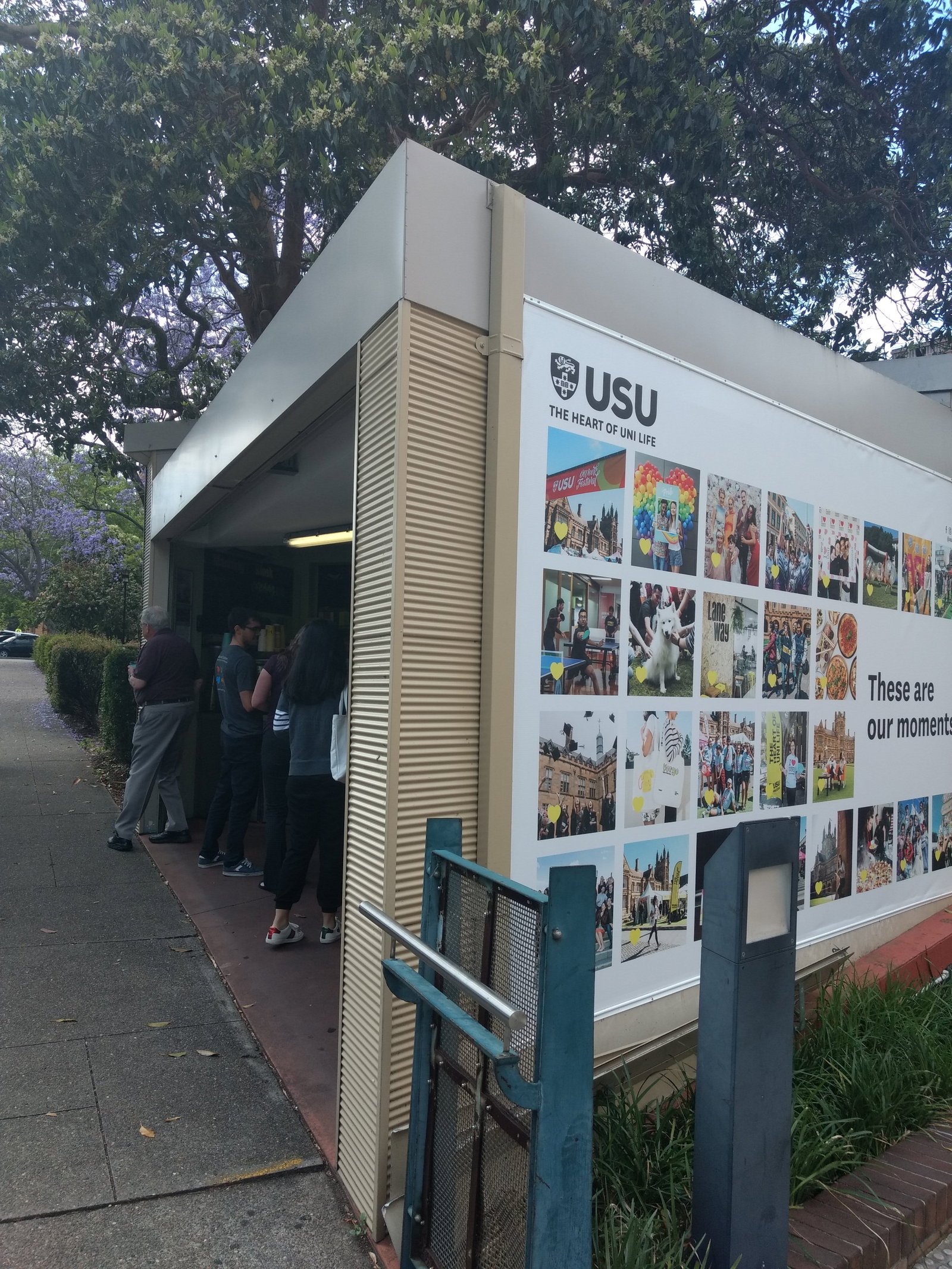 Manning Kiosk