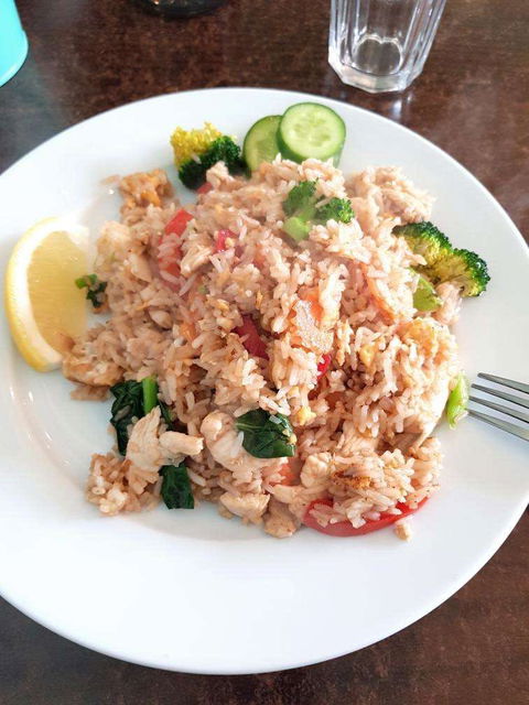 Saha Thai Cafe - Dentist Find 0