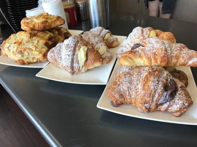 Deja Bru Cafe