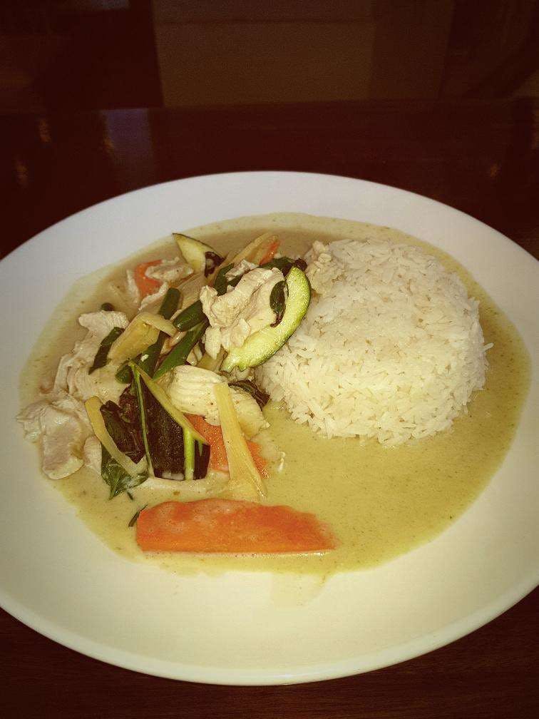 Papaya Thai Eatery  Cafe