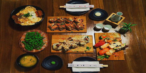 Tsuru Sushi Cafe - Dentist Search 0