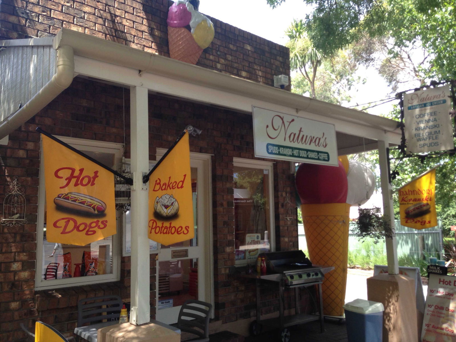 Natura's Ice Creamery