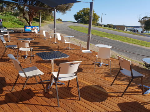 Sails Cafe At Clayton Bay - Dentist Find 1