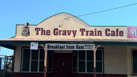 The Gravy Train Cafe - Dentist Find 0
