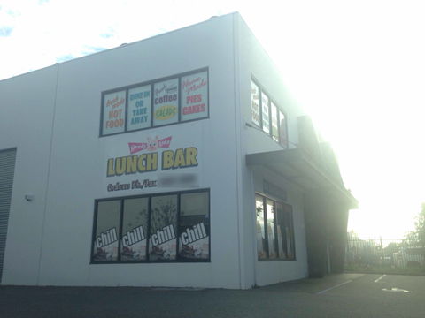 Greedy Guts Lunchbar - Dentist Find 0