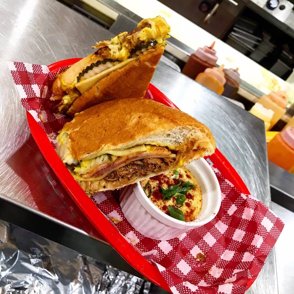 Elwood's Eatery