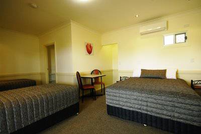 Park Avenue Hotel-Motel