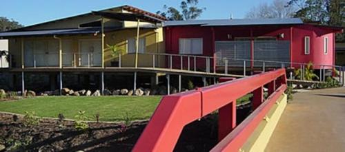 Red Bridge Motor Inn