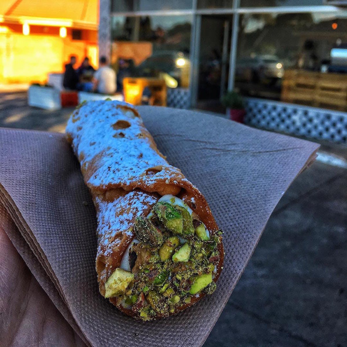 Cannoli Bar