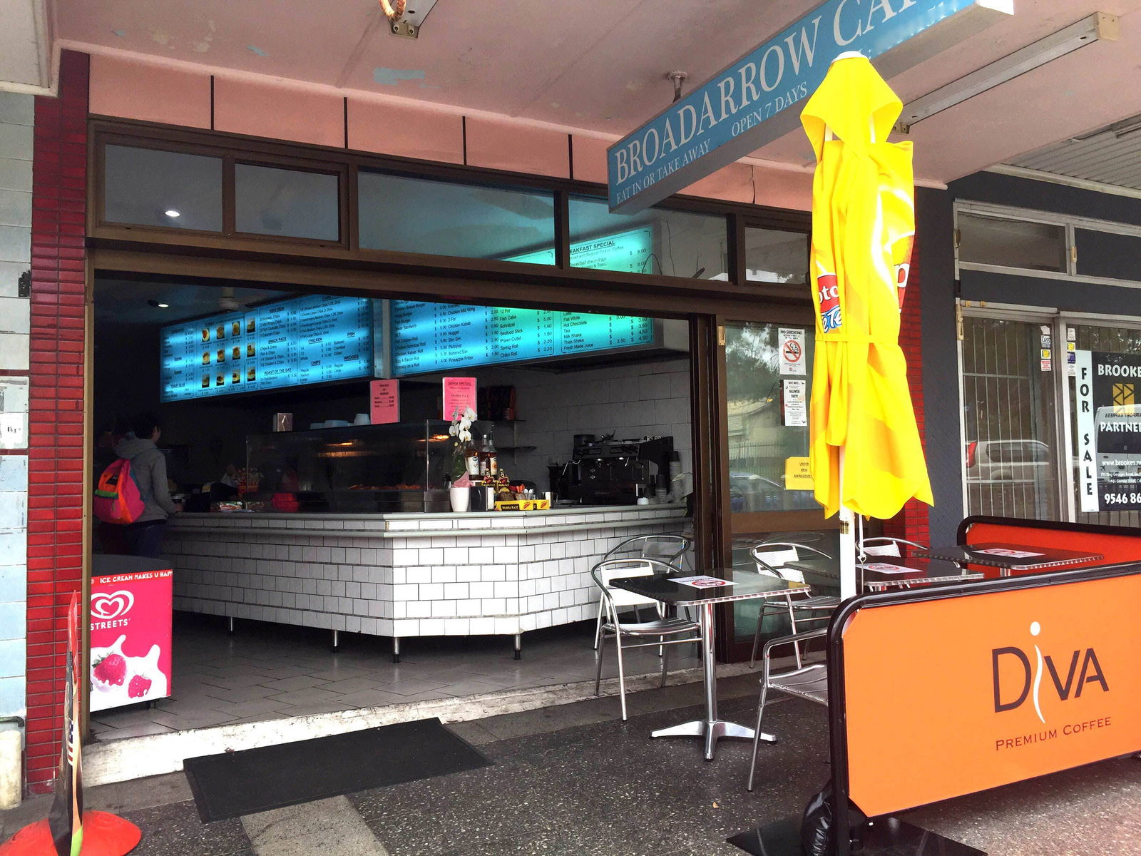 Broadarrow Cafe