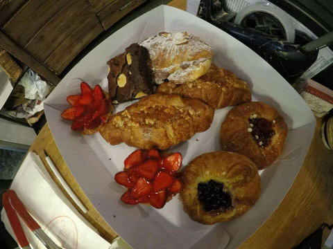 Chez Jean-Claude Patisserie - Dentist Search 0