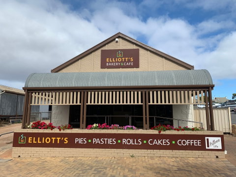 Elliott's Bakery & Cafe - Dentist Find 0
