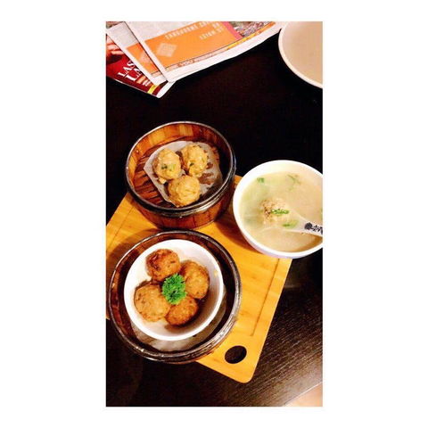 Gourmet House Chinese Restaurant - Dentist Find 0