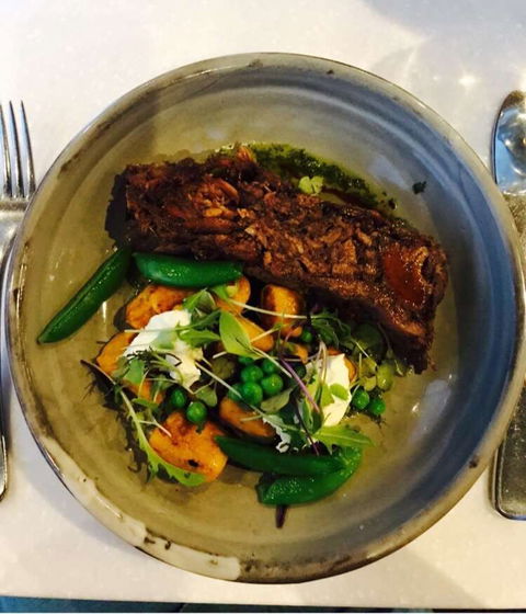 Bayviews Restaurant & Lounge Bar - Dentist Find 0