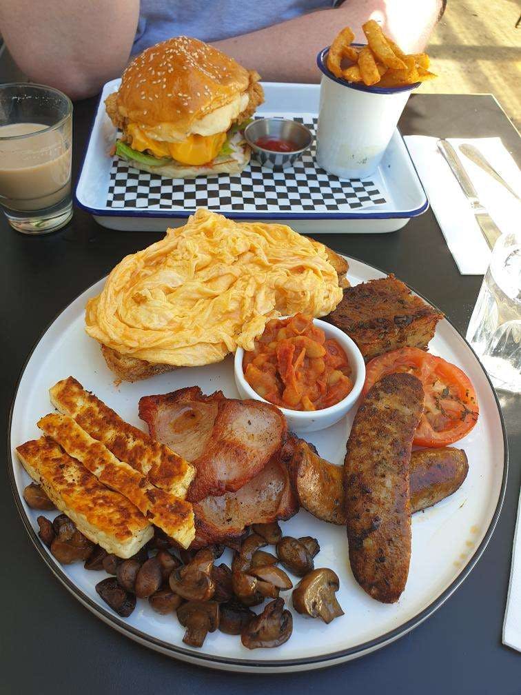 One By One Cafe