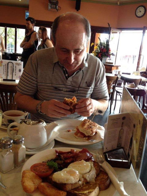 Henry's Cafe Brasserie - Dentists Australia 0