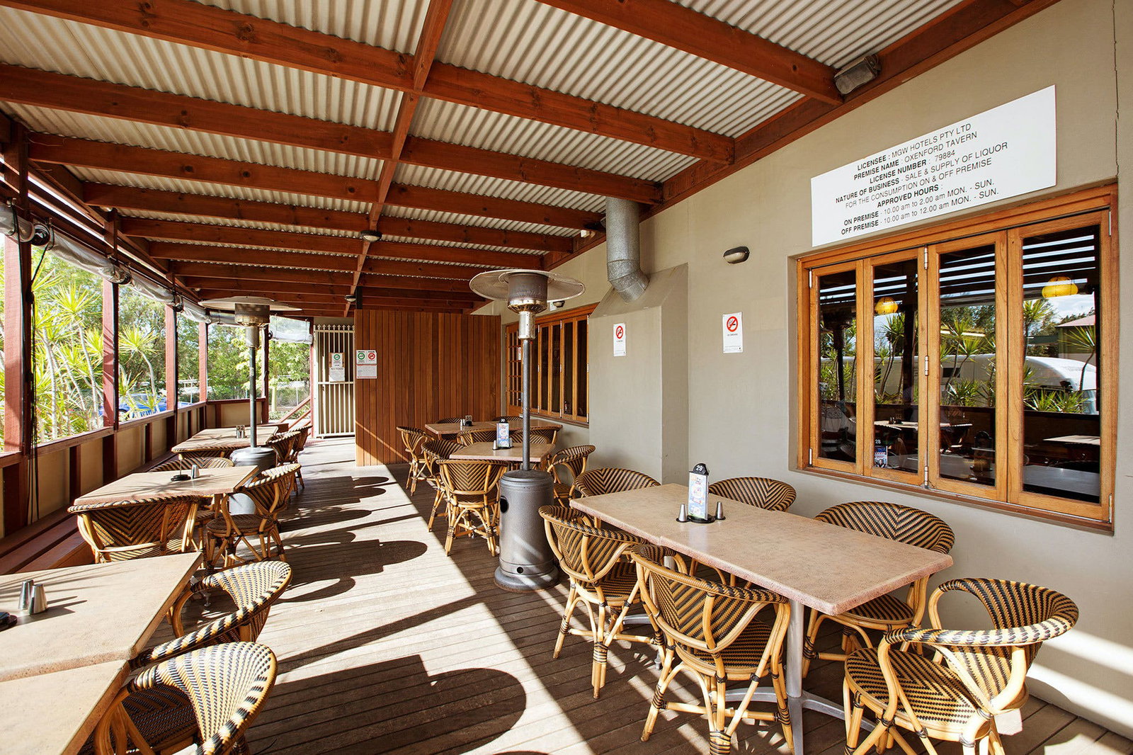 Oxenford Tavern