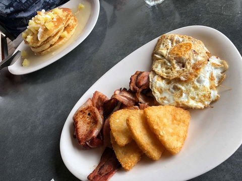 Zanders At Cable Beach - Dentist Find 0
