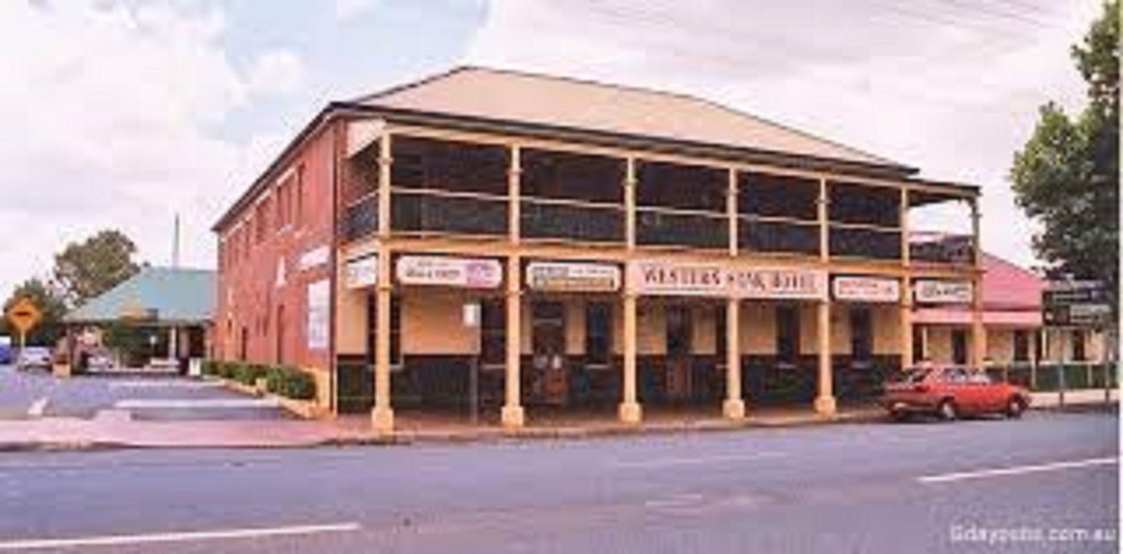 Western Star Hotel - Bar and Restaurant Closed Until Further Notice