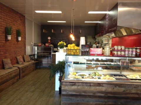 Synnot Street Fish & Chips - Dentist Find 0