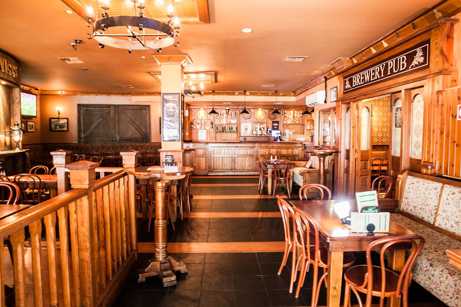 Durty Nelly's Irish Pub
