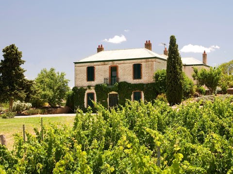 Clos Clare - Dentist Find 0