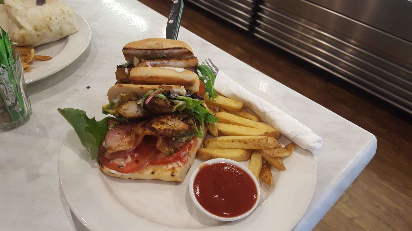 Delicious Fingers Burgers and Cafe