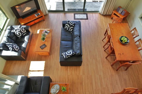 SkyView Villa - Dentist Find 2