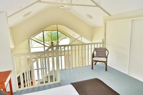 SkyView Villa - Dentist Find 27