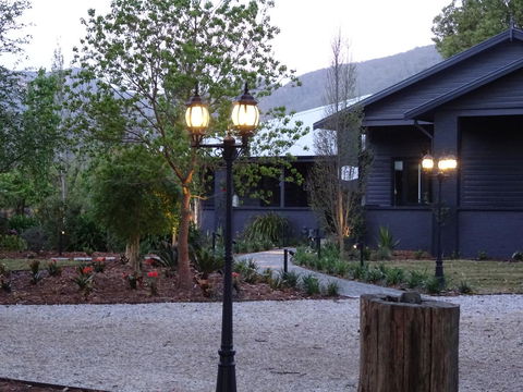 Romanz In The Valley (Luxury B&B) - Dentist Find 29