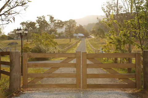 Romanz In The Valley (Luxury B&B) - Dentist Find 35