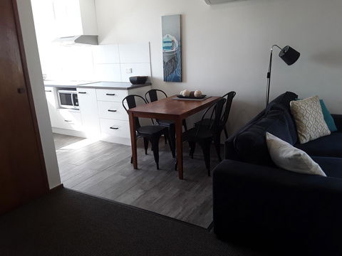 Narooma Golfers Lodge - Dentist Find 22