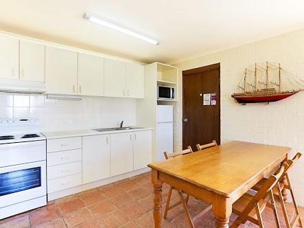 Narooma Golfers Lodge - Dentist Find 31