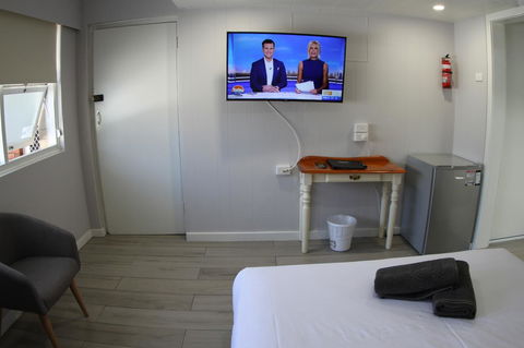 Sleepy Hill Motor Inn - Dentist Find 22