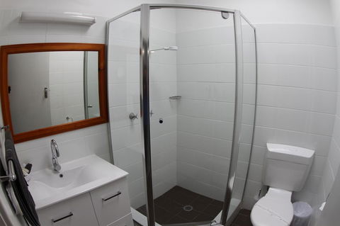 Sleepy Hill Motor Inn - Dentist Find 32
