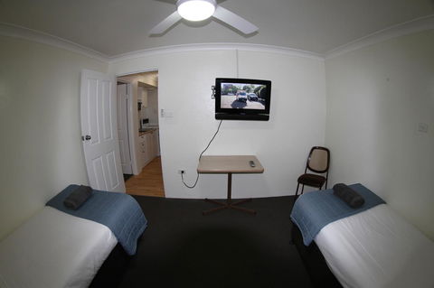 Sleepy Hill Motor Inn - Dentist Find 37