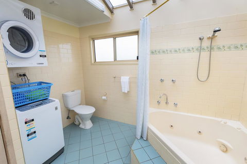 Discovery Parks â€“ Pambula Beach - Dentist Find 16
