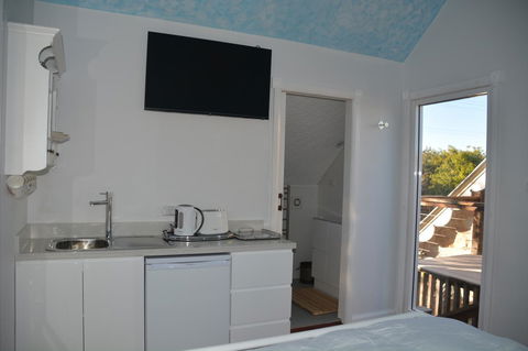 Garden Room - Dentist Find 3