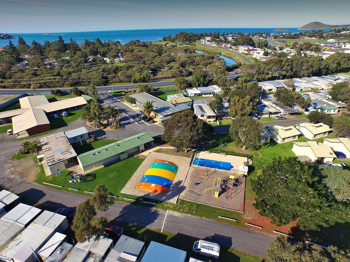 Victor Harbor Holiday  Cabin Park
