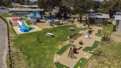 Victor Harbor Holiday & Cabin Park - Dentist Find 7