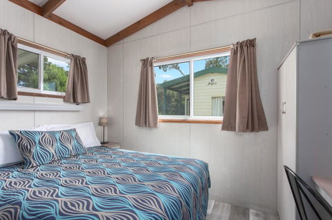 Victor Harbor Holiday & Cabin Park - Dentist Find 27