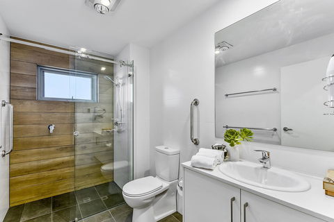 Bonnies Of Beachport - Dentist Find 17