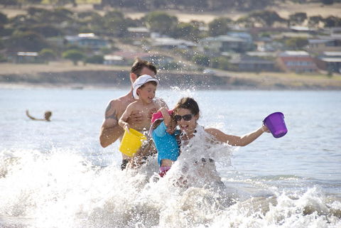 Kangaroo Island Seafront - Dentist Find 44