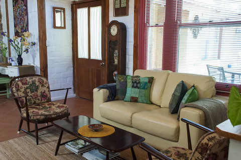 Trevalia Accommodation - Dentist Search 23