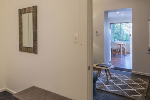 Bay 10 - Suites And Apartments - Dentist Find 23