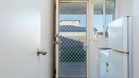 Rocks Beach House Victor Harbor - Dentist Find 6