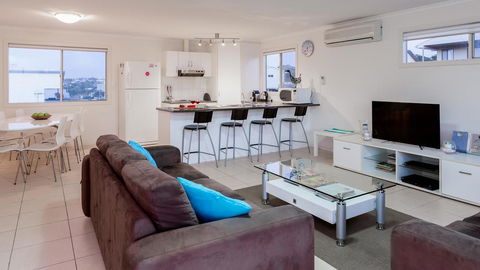 Rocks Beach House Victor Harbor - Dentist Find 2