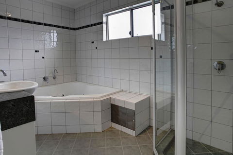Tasman Beachside Apartments - Dentist Find 10