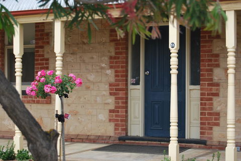 Jacaranda Cottage - Dentist Find 0