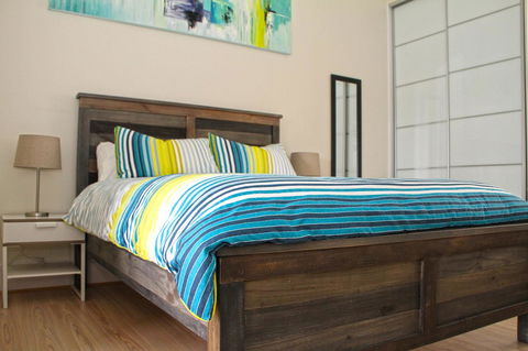 Smugglers Inn Studio Apartments - Dentist Find 13